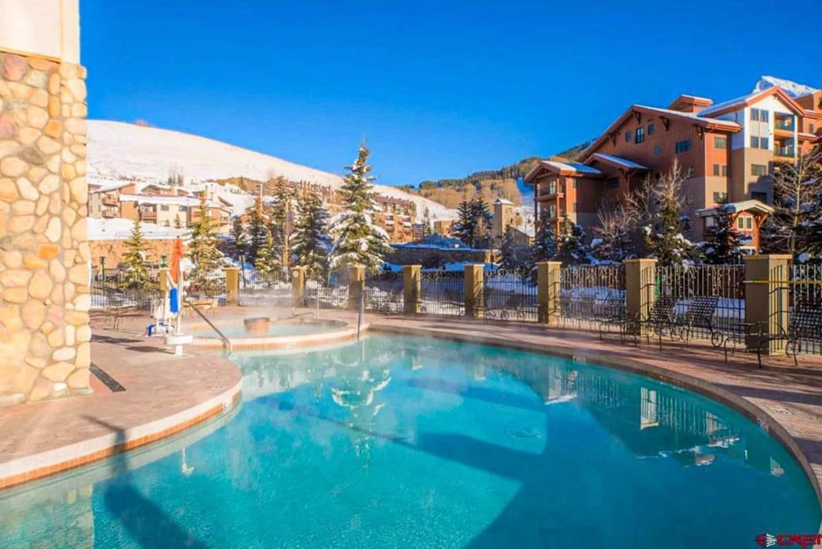 1Bd Suite 504 Perfect Location With Pool And Hot Tub Крестед Бют Екстериор снимка
