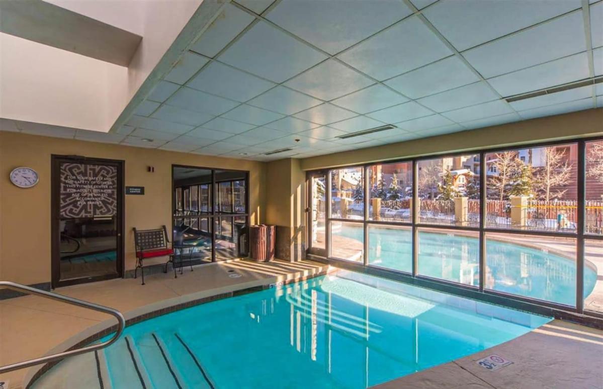 1Bd Suite 504 Perfect Location With Pool And Hot Tub Крестед Бют Екстериор снимка